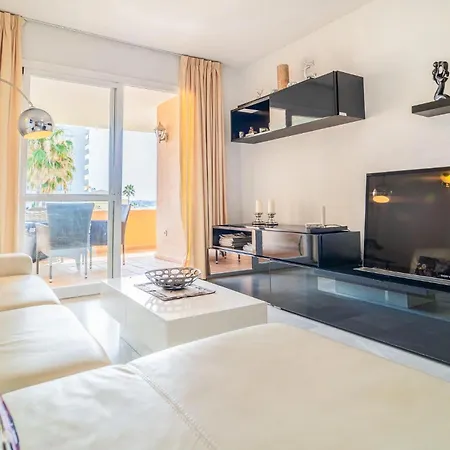 Apartman 2 Bedroom Awesome In La Cala de Mijas