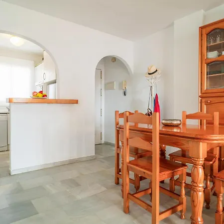 2 Bedroom Awesome In Apartman *